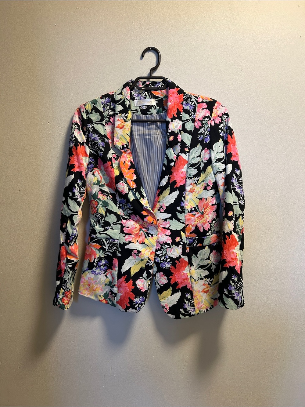 Floral Single-Button Blazer Jacket - Black with Pink & Green Floral Print